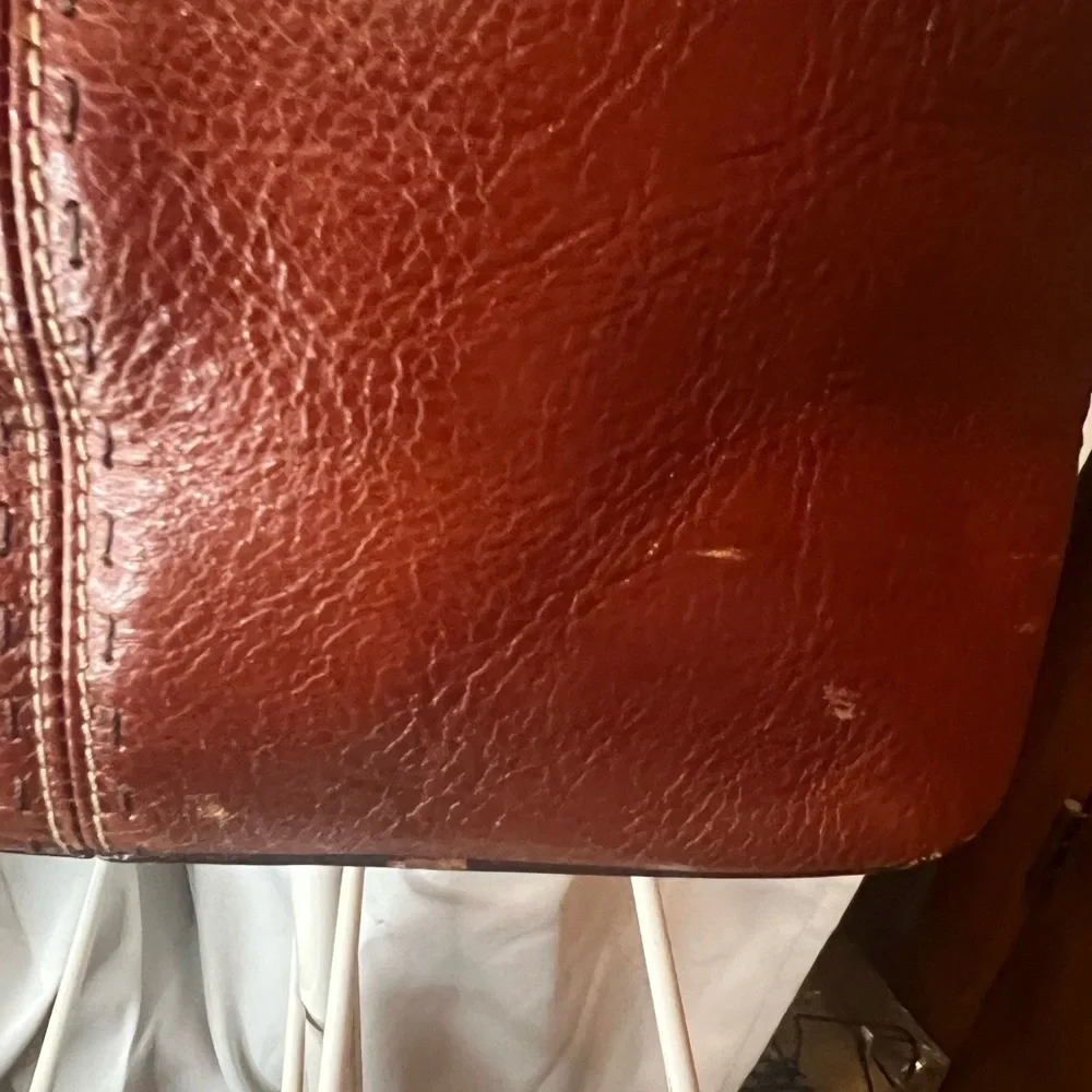 Fossil Vintage Rich Brown Leather Bag with Key Charm